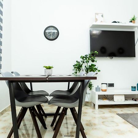 Stylish East Legon Apartment - Ac, Wi-Fi, Netflix Accra Exteriör bild